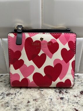Kate Spade Yours Truly Adalyn Bi Fold Wallet EUC